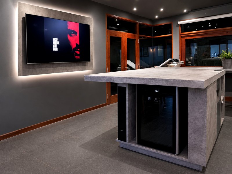 Concrete island bar